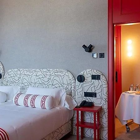 Boutique Faro Silleiro * نيغران